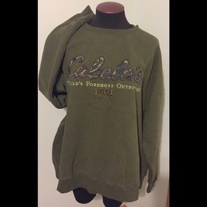 Cabelas Sweatshirt.
